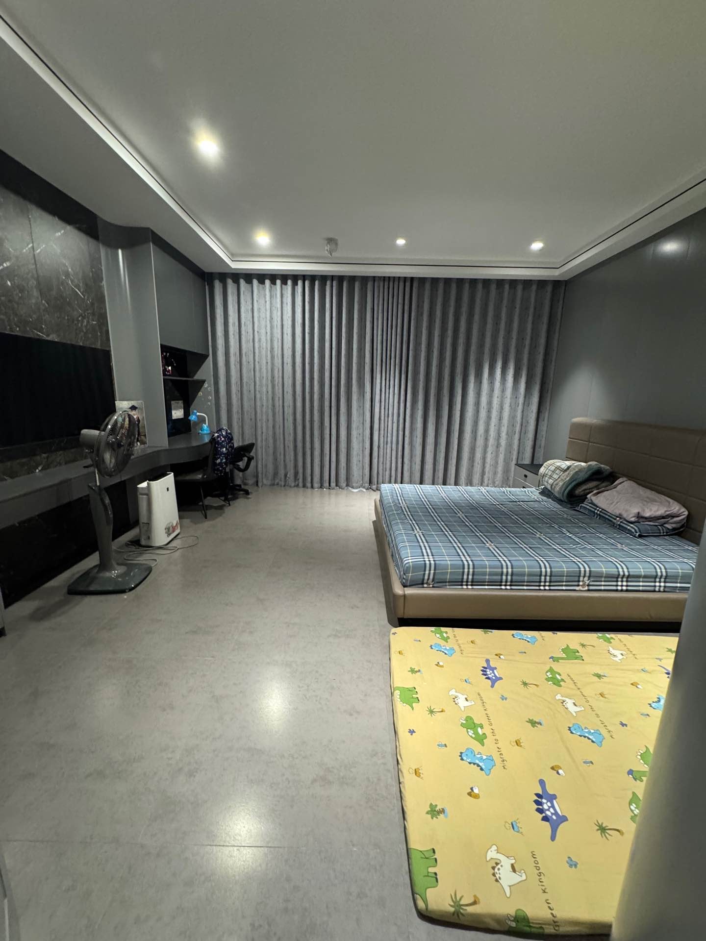 Bán nhà Nguyễn Công Hoan - diện tích 97.3m2 6 tầng - Ô TÔ VÀO NHÀ - giá 36 tỷ