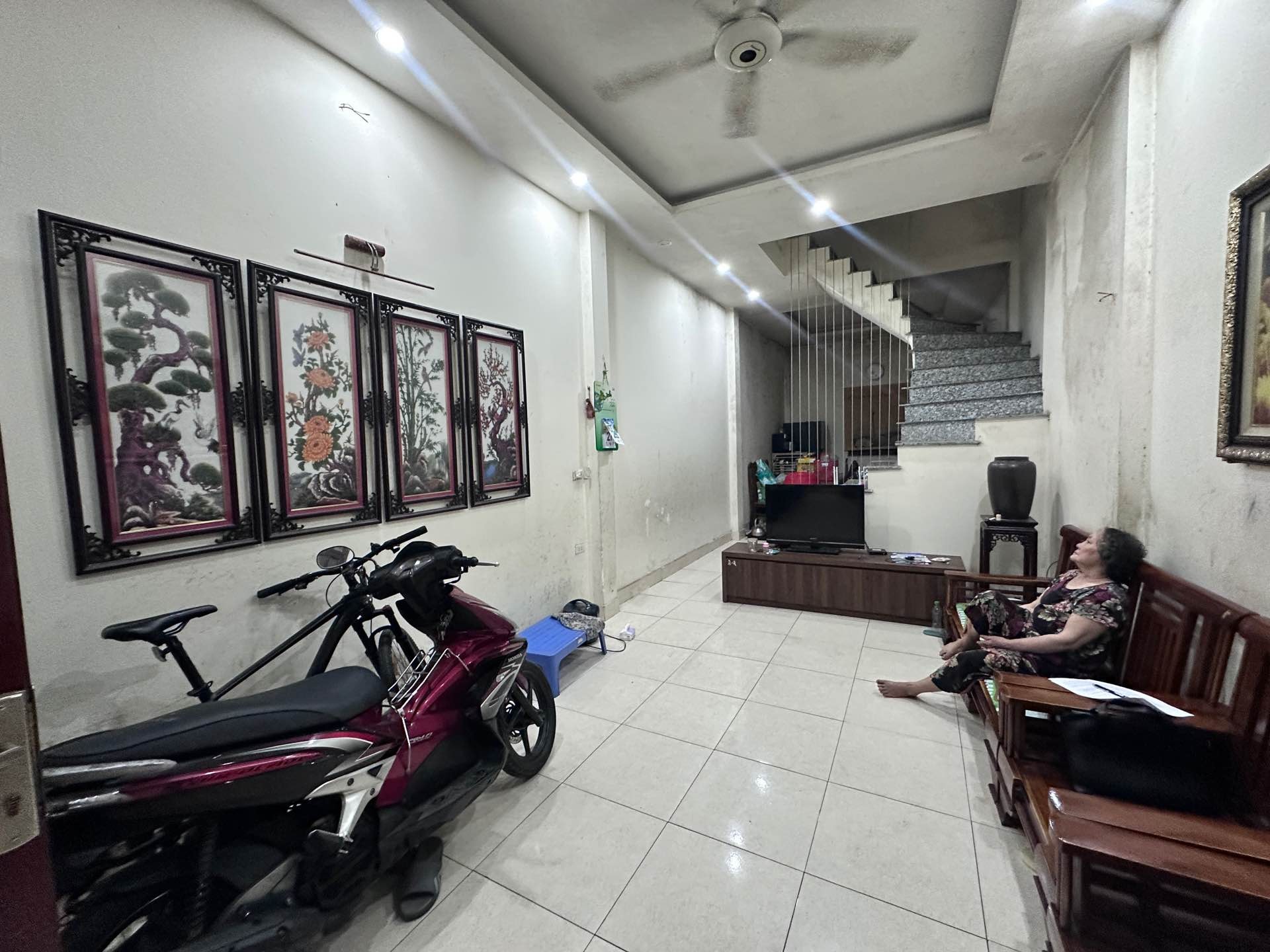 Bán nhà Bạch Đằng - diện tích 45m2 4 tầng - Ngõ thông ba gác phóng - giá 9,5 tỷ