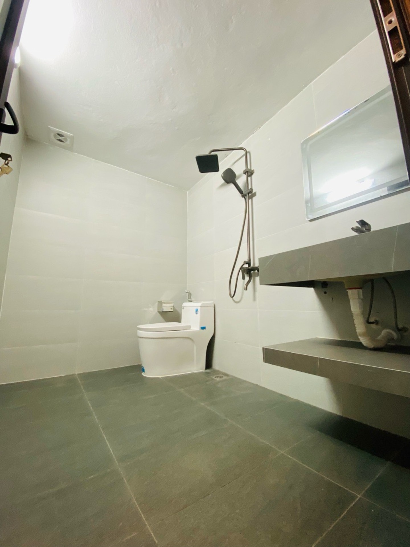 Bán nhà Ngõ Chợ Khâm Thiên - diện tích 52m2 4 tầng - Nhà 2 thoáng, full nội thất - giá 10,6 tỷ