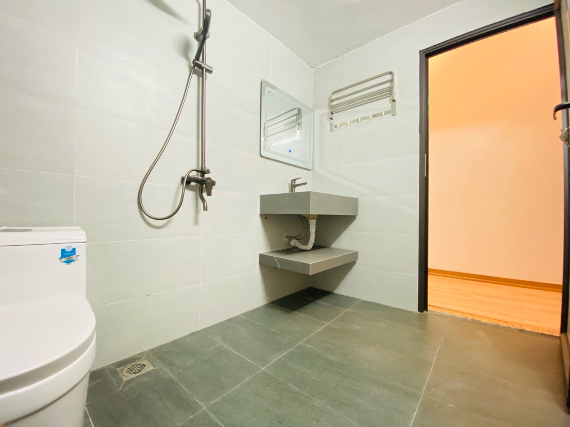 Bán nhà Ngõ Chợ Khâm Thiên - diện tích 52m2 4 tầng - Nhà 2 thoáng, full nội thất - giá 10,6 tỷ