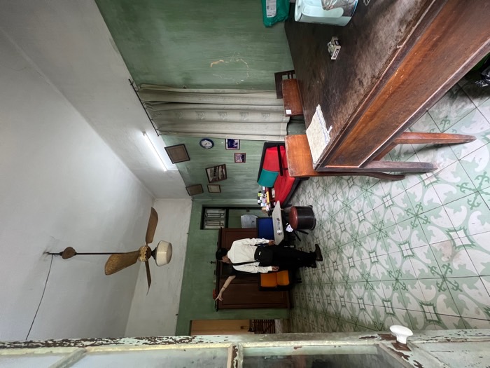 Bán nhà Quán Sứ - diện tích 170m2 3 tầng - Biệt thự C1 ngay giữa ngã tư - giá 60 tỷ