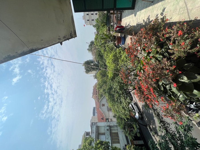 Bán nhà Quán Sứ - diện tích 170m2 3 tầng - Biệt thự C1 ngay giữa ngã tư - giá 60 tỷ