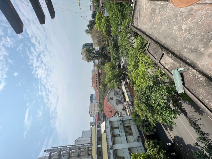 Bán nhà Quán Sứ - diện tích 170m2 3 tầng - Biệt thự C1 ngay giữa ngã tư - giá 60 tỷ