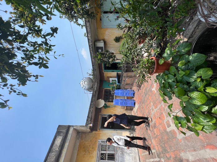 Bán nhà Quán Sứ - diện tích 170m2 3 tầng - Biệt thự C1 ngay giữa ngã tư - giá 60 tỷ