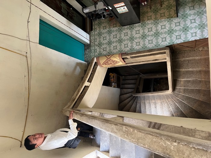 Bán nhà Quán Sứ - diện tích 170m2 3 tầng - Biệt thự C1 ngay giữa ngã tư - giá 60 tỷ