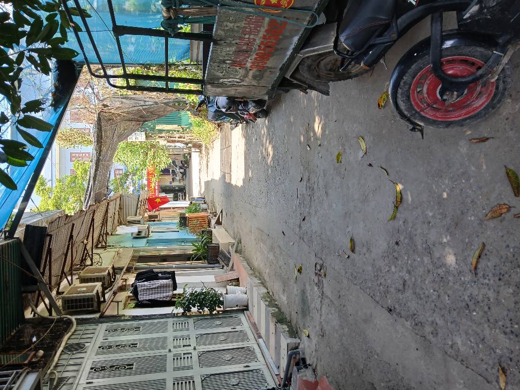 Bán nhà Lĩnh Nam - diện tích 30m2 2 tầng - Ô tô đỗ gần - giá 2,4 tỷ