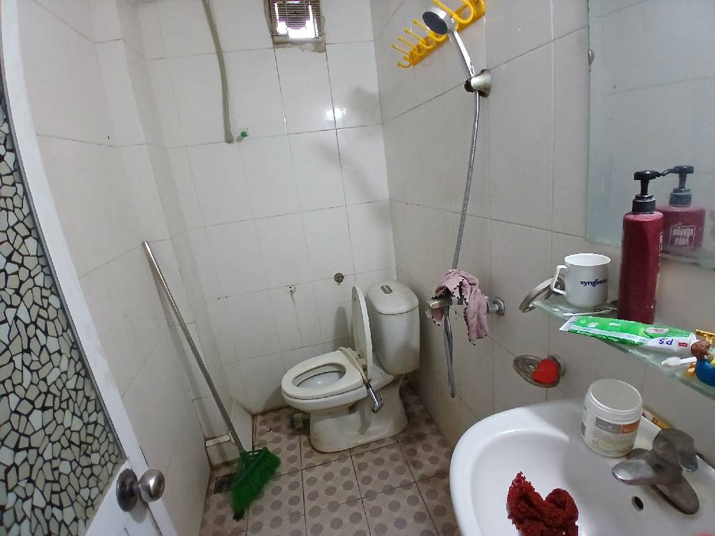 Bán nhà Lĩnh Nam - diện tích 30m2 2 tầng - Ô tô đỗ gần - giá 2,4 tỷ