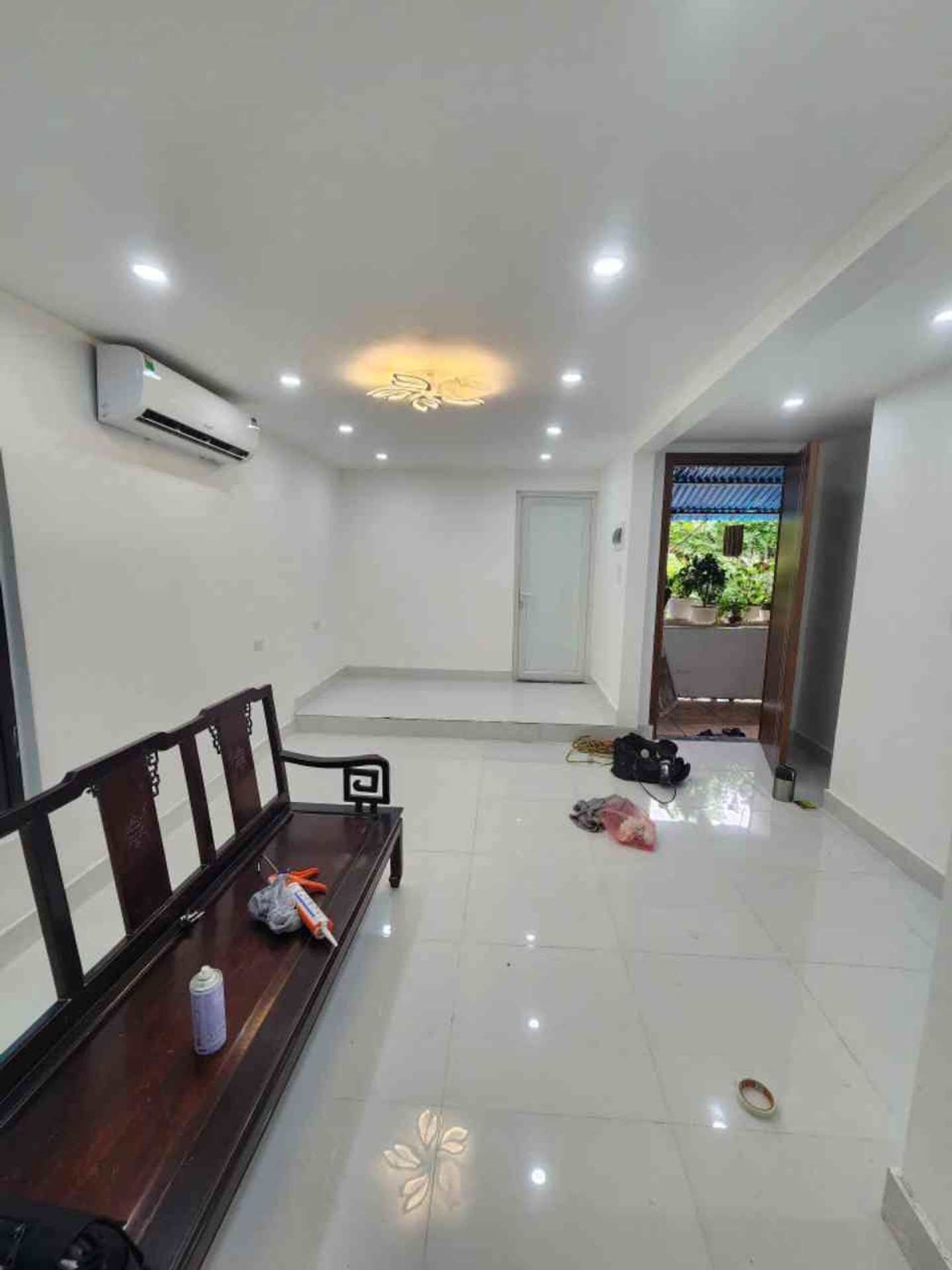 Bán nhà Nguyễn Hiền - diện tích 85m2 1 tầng - Lô góc thoáng sáng - giá 5 tỷ