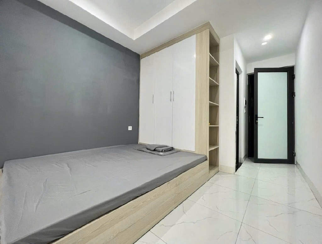 Bán nhà Ngõ Giếng - diện tích 109m2 9 tầng - Ngõ ô tô vào nhà - giá 42,8 tỷ