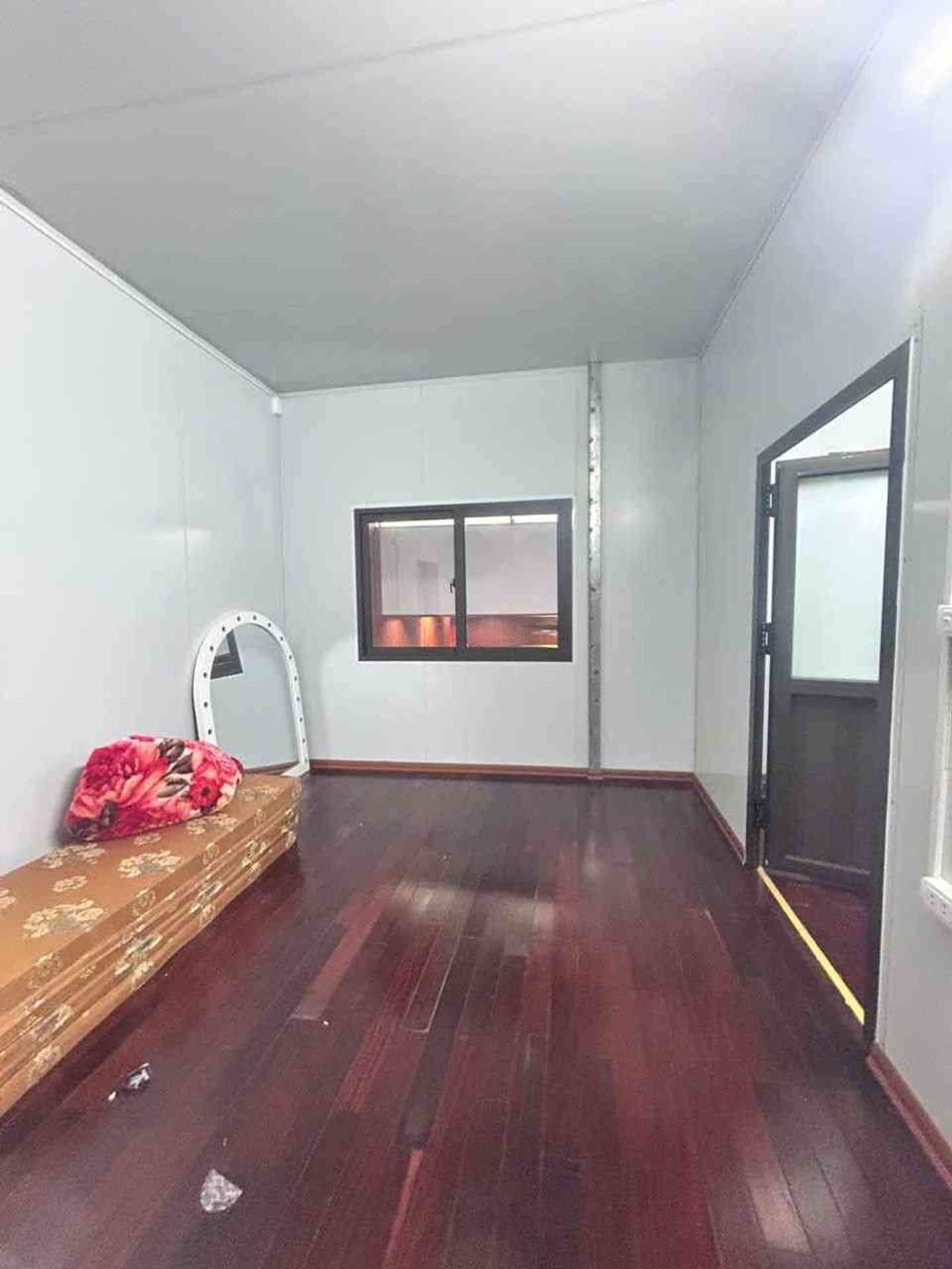 Bán nhà Lĩnh Nam - diện tích 94m2 0 tầng - Lô góc 2 mặt thoáng - giá 19 tỷ