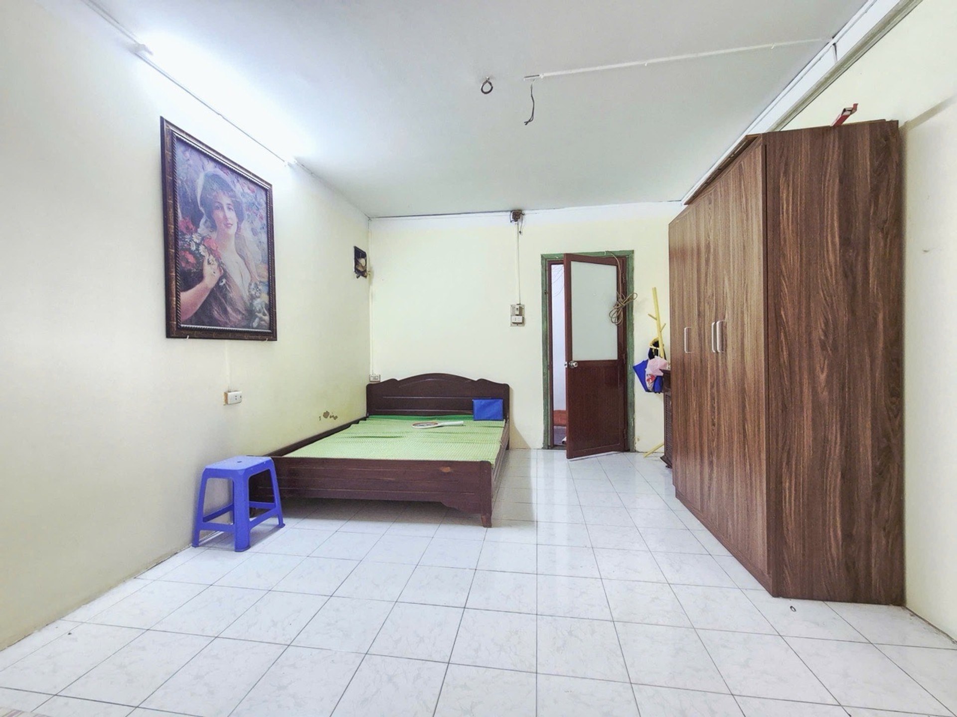 Bán nhà Nguyễn Trãi - diện tích 27m2 1 tầng - Chính chủ bán căn hộ tập thể - giá 3,15 tỷ