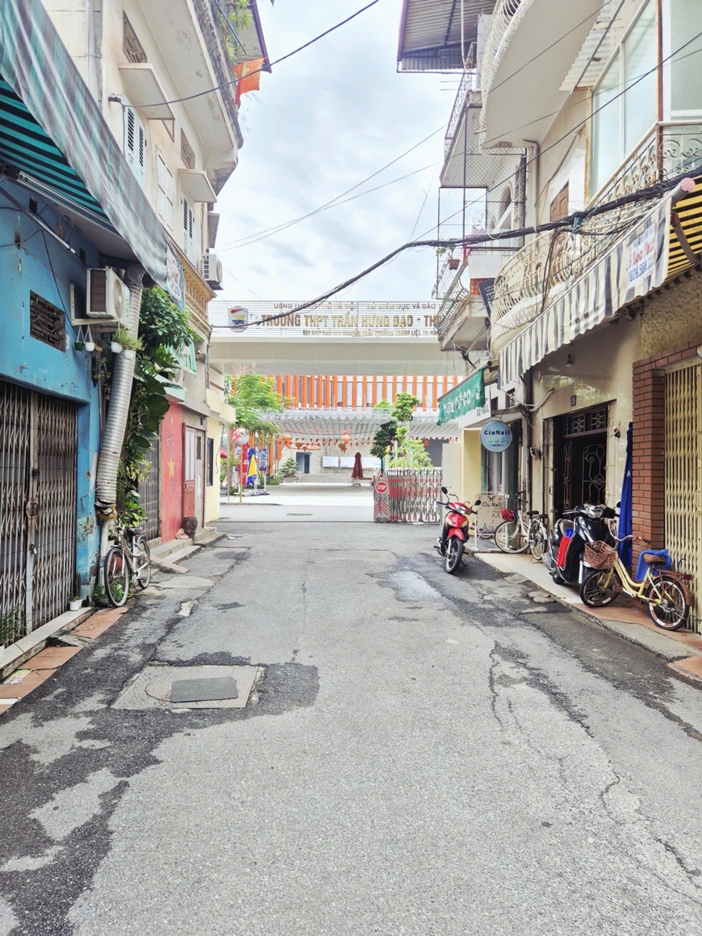 Bán nhà Nguyễn Trãi - diện tích 27m2 1 tầng - Chính chủ bán căn hộ tập thể - giá 3,15 tỷ