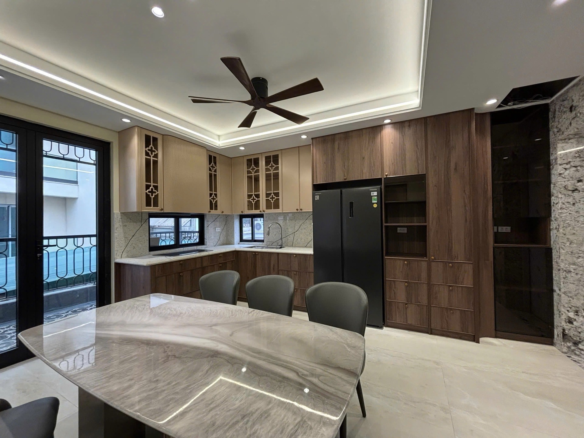 Bán nhà Lò Đúc - diện tích 35.8m2 6 tầng - giá 17 tỷ