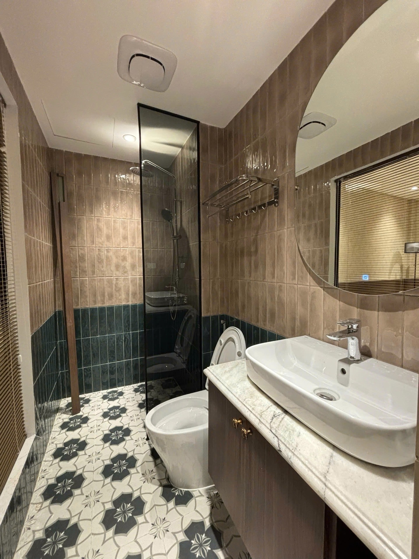 Bán nhà Lò Đúc - diện tích 35.8m2 6 tầng - giá 17 tỷ