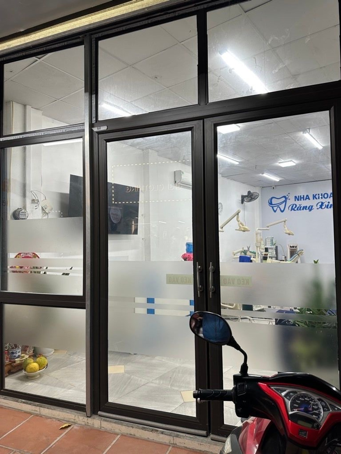 Bán nhà Định Công Thượng - diện tích 124m2 1 tầng - Mặt phố kinh doanh sầm uất - giá 40,5 tỷ