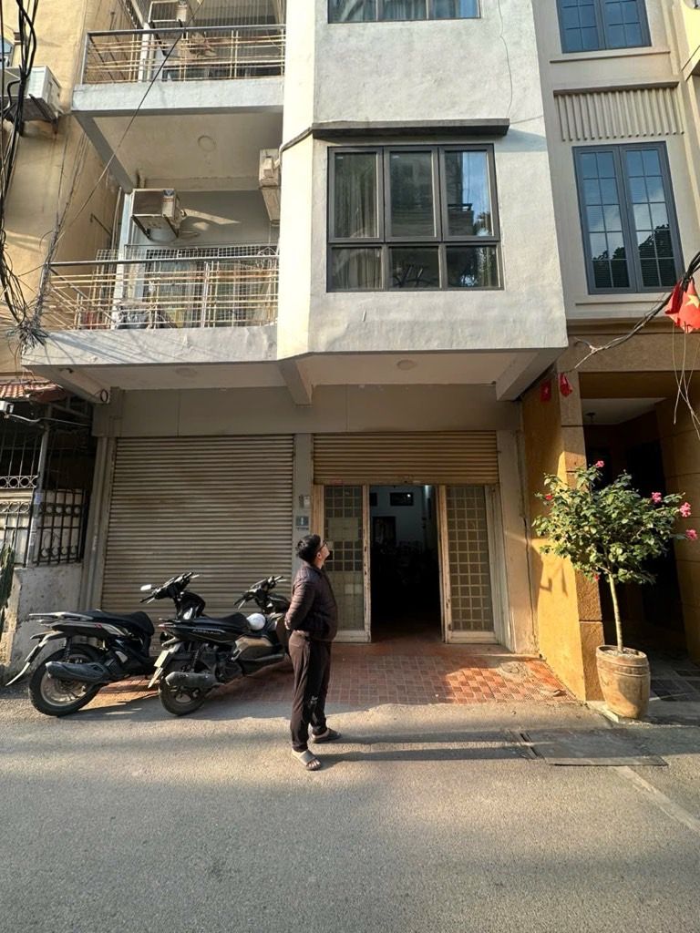 Bán nhà Nghi Tàm - diện tích 92m2 7 tầng - Ngõ ô tô tránh - giá 38,55 tỷ