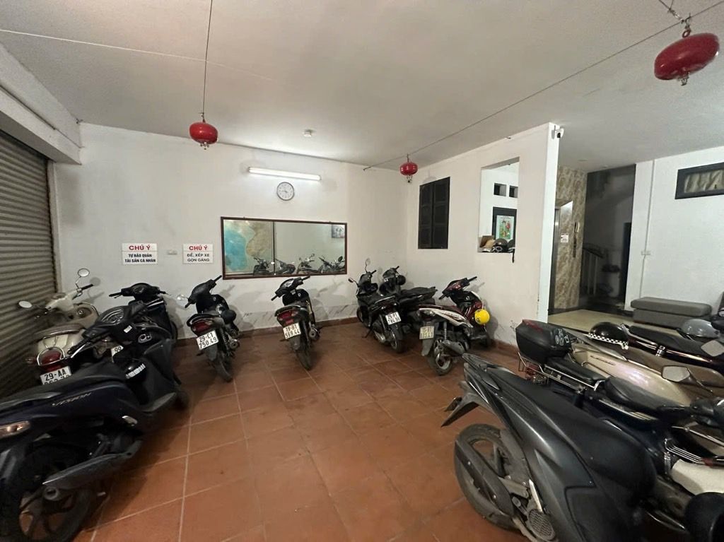 Bán nhà Nghi Tàm - diện tích 92m2 7 tầng - Ngõ ô tô tránh - giá 38,55 tỷ