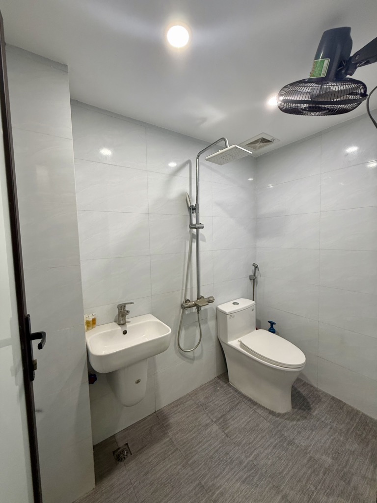 Bán nhà Kim Ngưu - diện tích 40m2 4 tầng - Mặt phố kinh doanh sầm uất - giá 16 tỷ