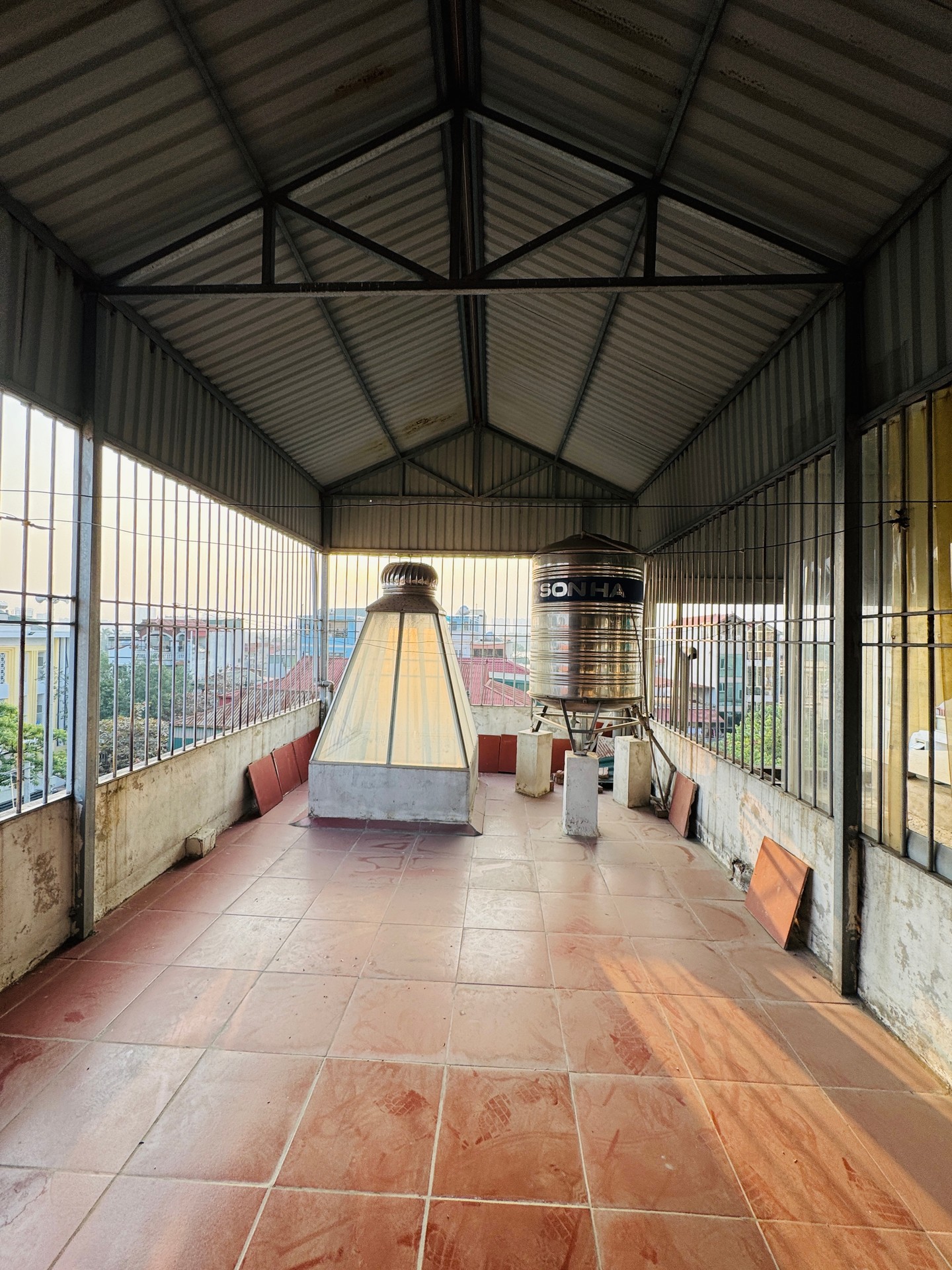 Bán nhà Tam Trinh - diện tích 30m2 5 tầng - ô tô tránh - giá 7 tỷ