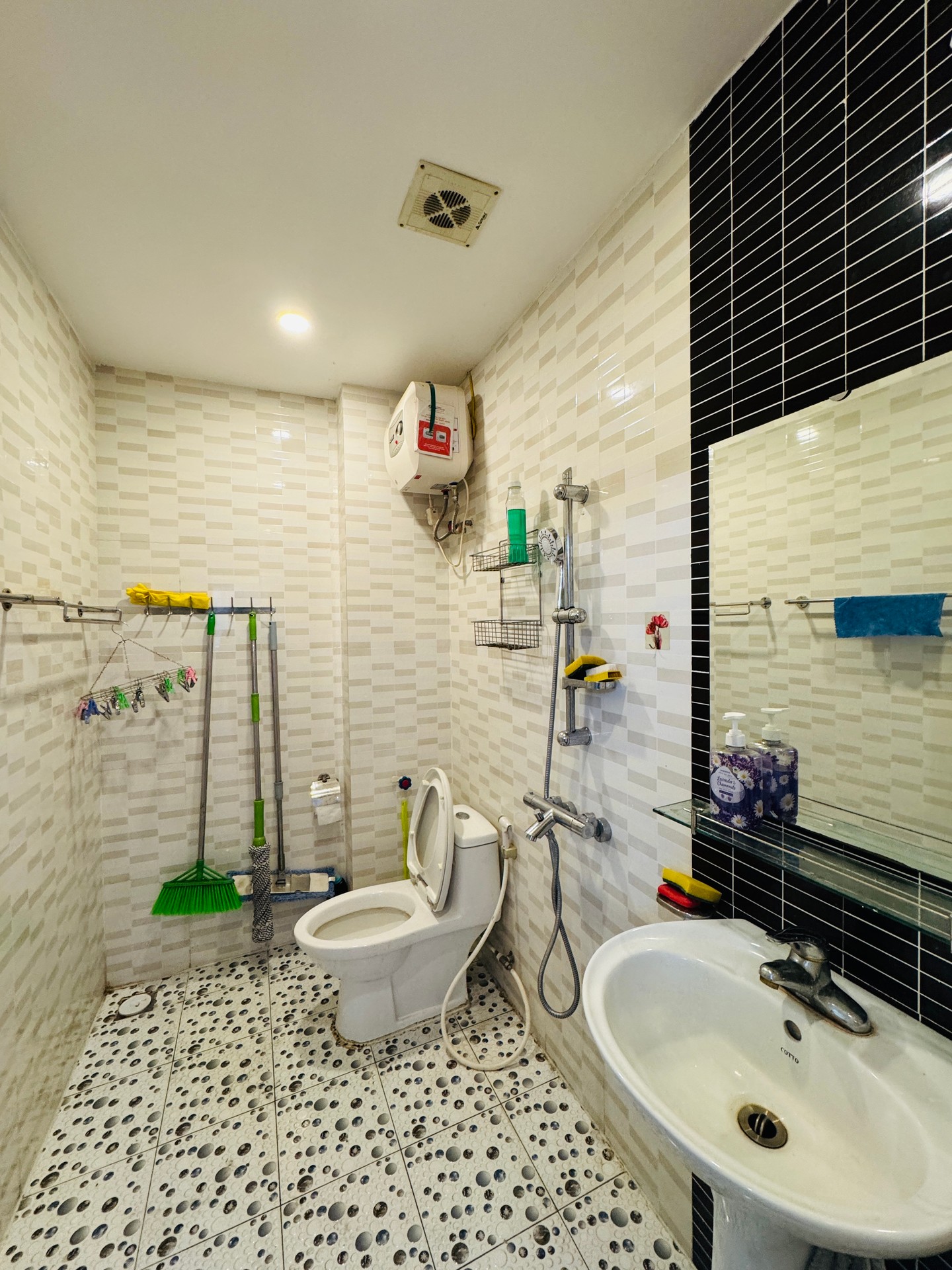 Bán nhà Tam Trinh - diện tích 30m2 5 tầng - ô tô tránh - giá 7 tỷ