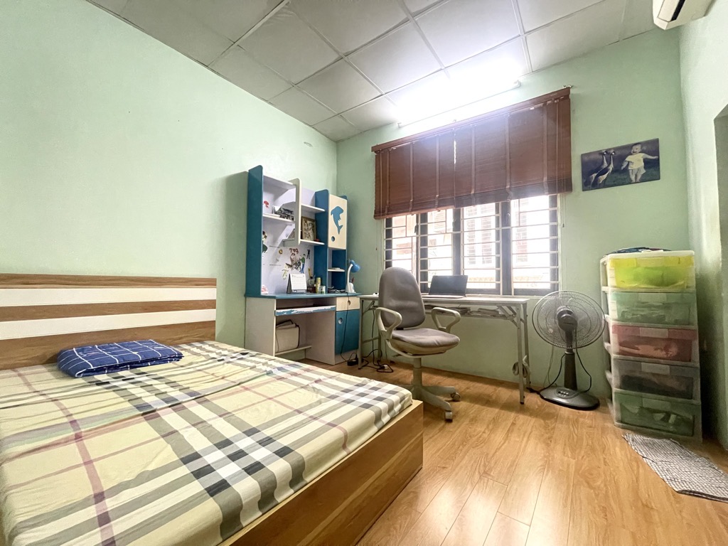 Bán nhà Linh Quang - diện tích 92m2 3 tầng - Ngõ 3 ô tô tránh - giá 33 tỷ