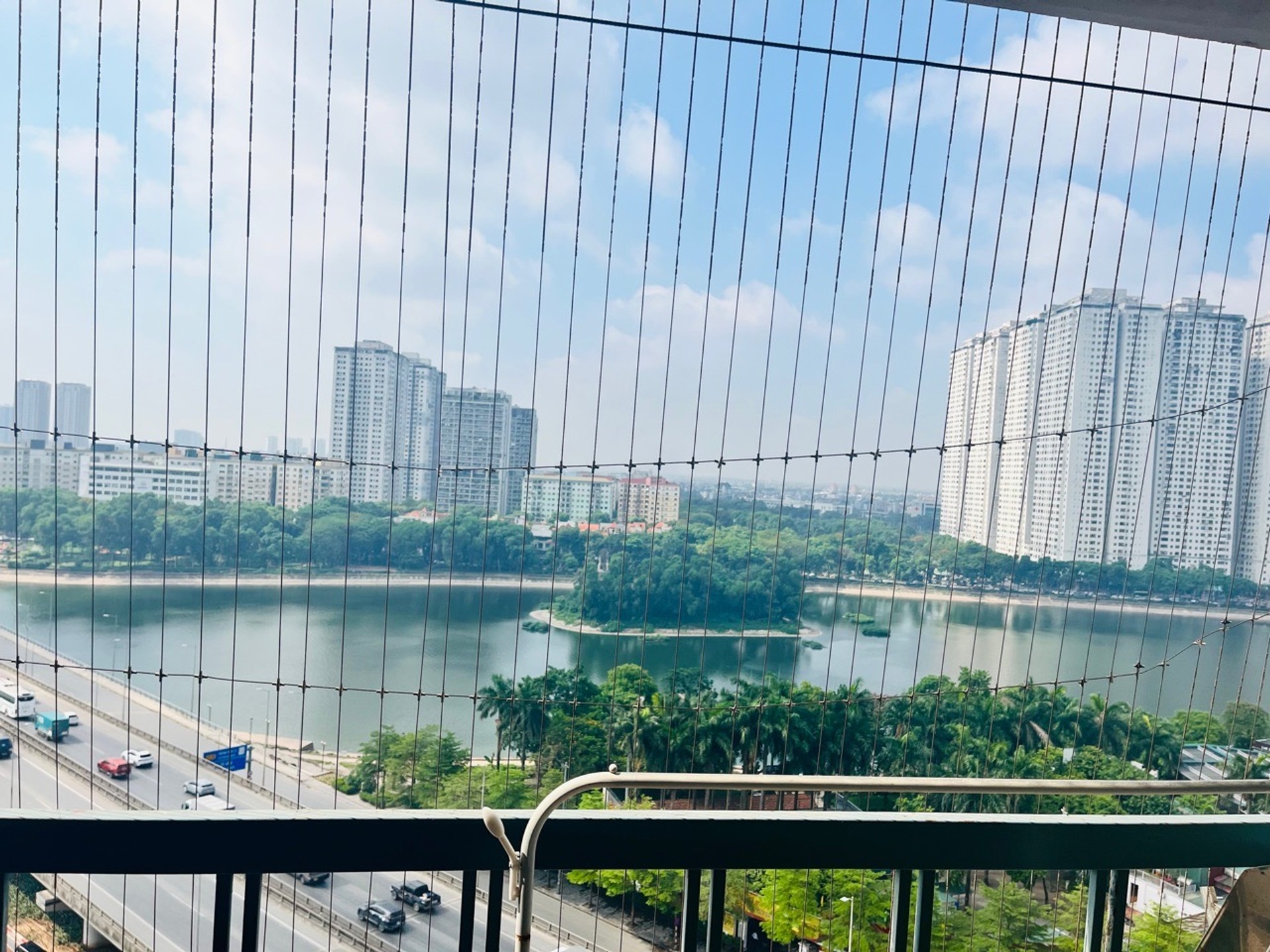 Bán nhà Hoàng Mai - diện tích 78m2 14 tầng - Lô Góc - View Hồ Linh Đàm - giá 5,1 tỷ