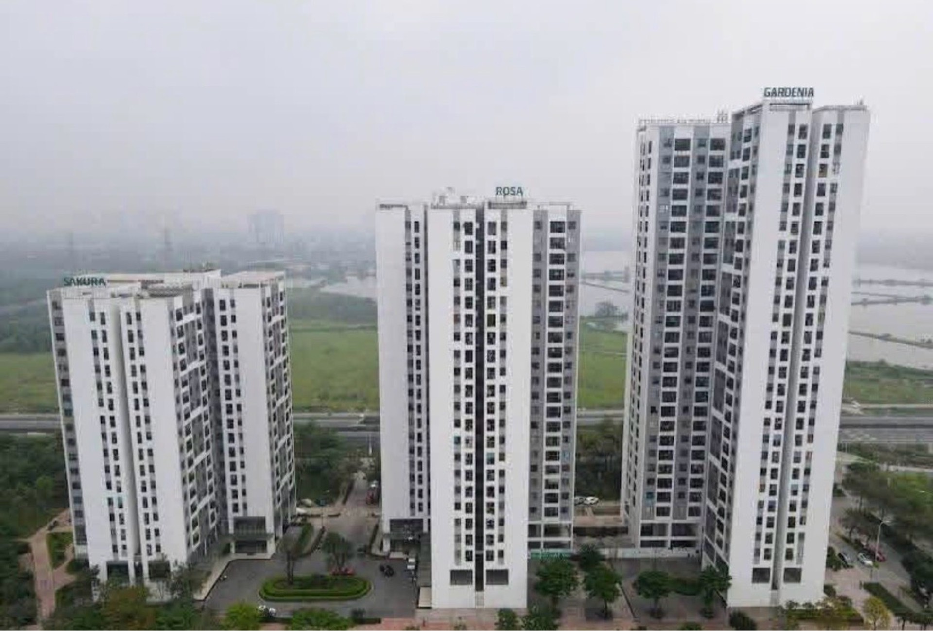 Bán nhà Hồng Hà - diện tích 55m2 18 tầng - vị trí đẹp, pháp lý rõ ràng - giá 3,95 tỷ