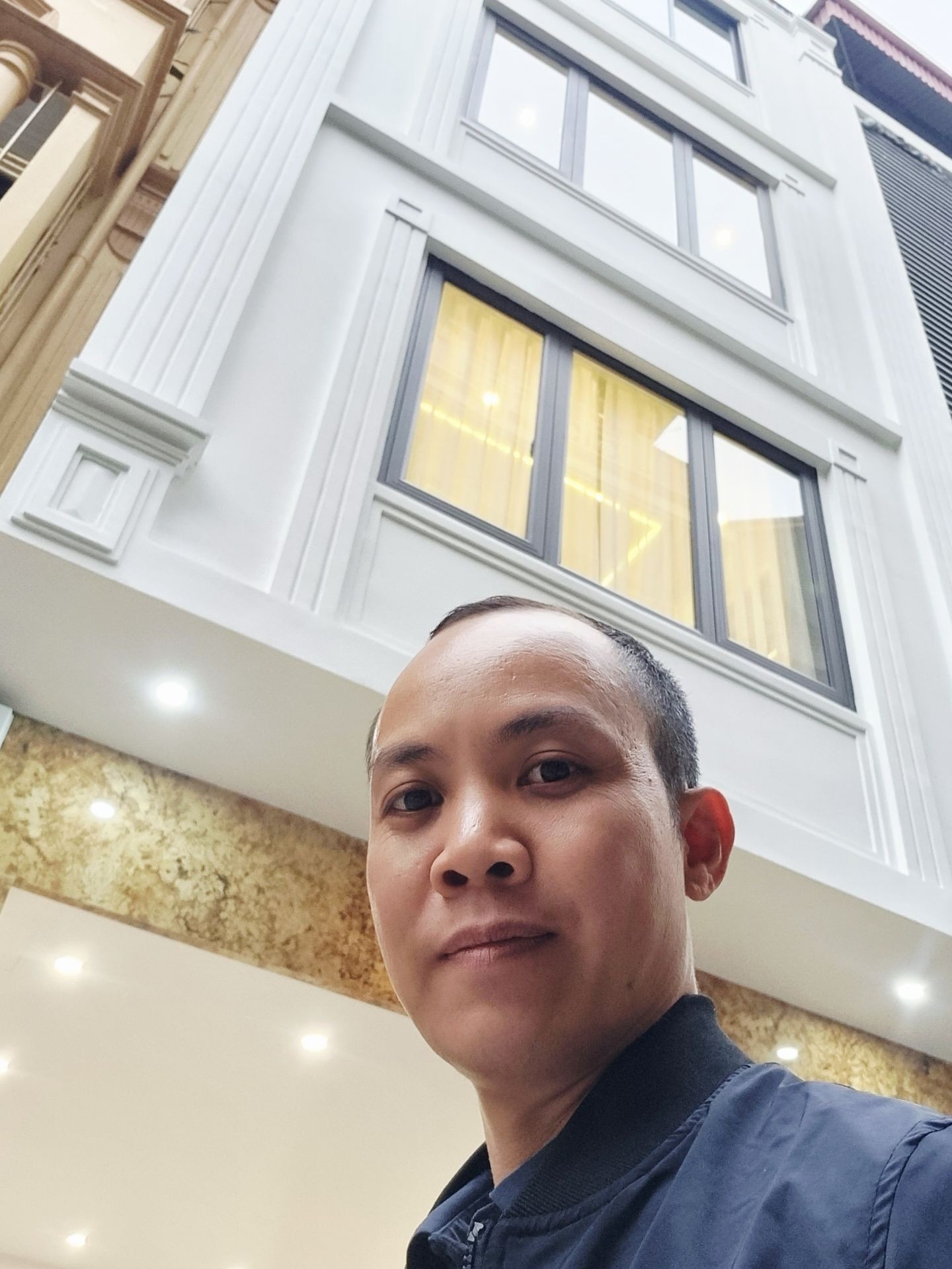 Bán nhà Ngõ 3 ô tô tránh - diện tích 80m2 5 tầng - Thoáng trước, sau - giá 34 tỷ