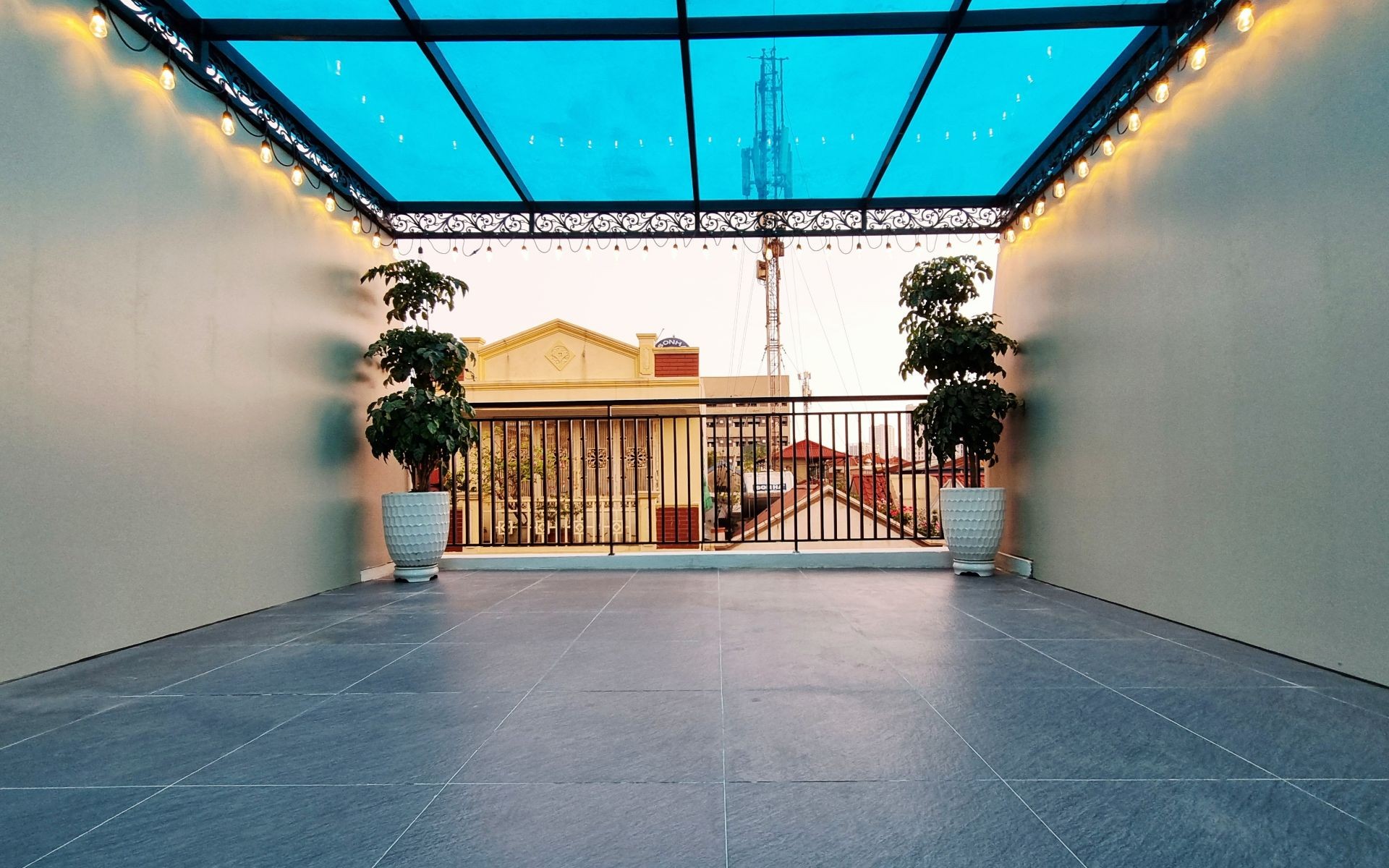 Bán nhà Ngõ 3 ô tô tránh - diện tích 80m2 5 tầng - Thoáng trước, sau - giá 34 tỷ