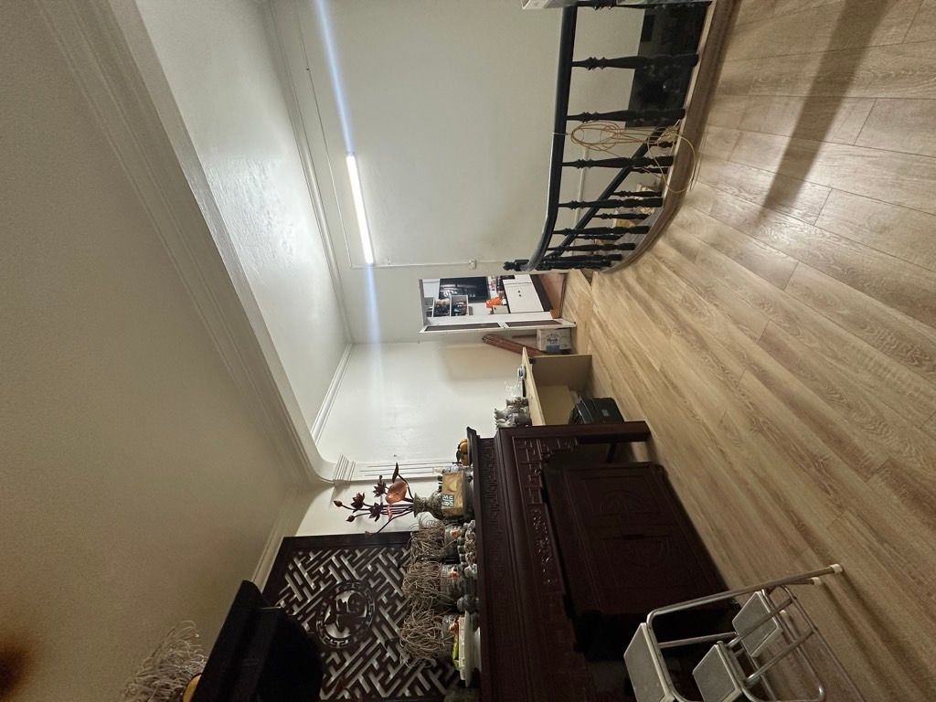 Bán nhà Lạc Trung - diện tích 75m2 3 tầng - Lô góc 2 mặt thoáng - giá 38 tỷ