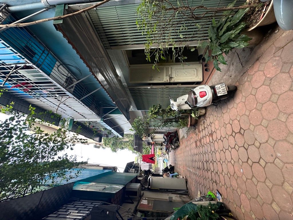 Bán nhà Lạc Trung - diện tích 75m2 3 tầng - Lô góc 2 mặt thoáng - giá 38 tỷ