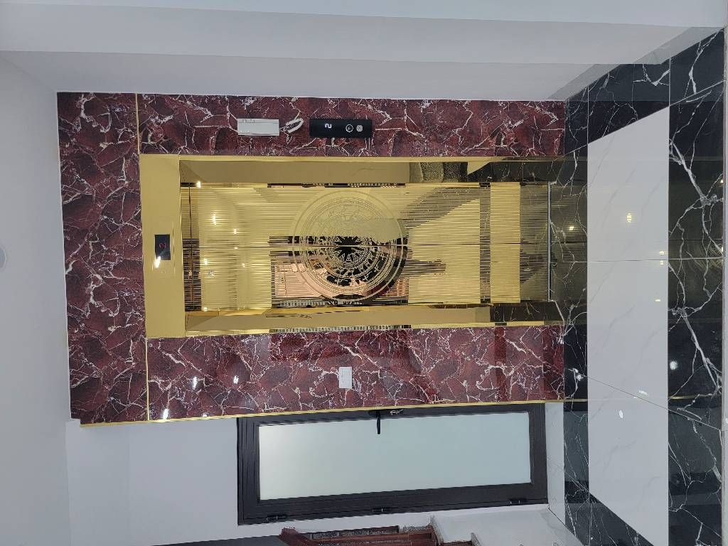 Bán nhà Thúy Lĩnh - diện tích 30m2 6 tầng - Ô TÔ ĐỖ CỔNG - giá 7,2 tỷ