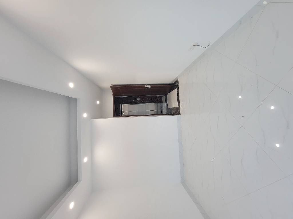 Bán nhà Thúy Lĩnh - diện tích 30m2 6 tầng - Ô TÔ ĐỖ CỔNG - giá 7,2 tỷ