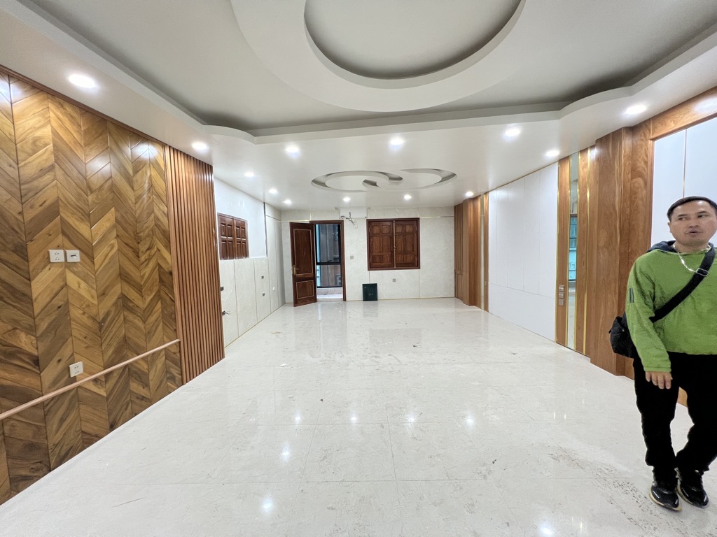 Bán nhà Thái Hà - diện tích 118m2 6 tầng - Gara ô tô, thang máy - giá 47 tỷ