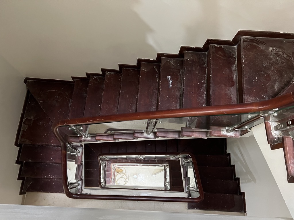 Bán nhà Thái Hà - diện tích 118m2 6 tầng - Gara ô tô, thang máy - giá 47 tỷ