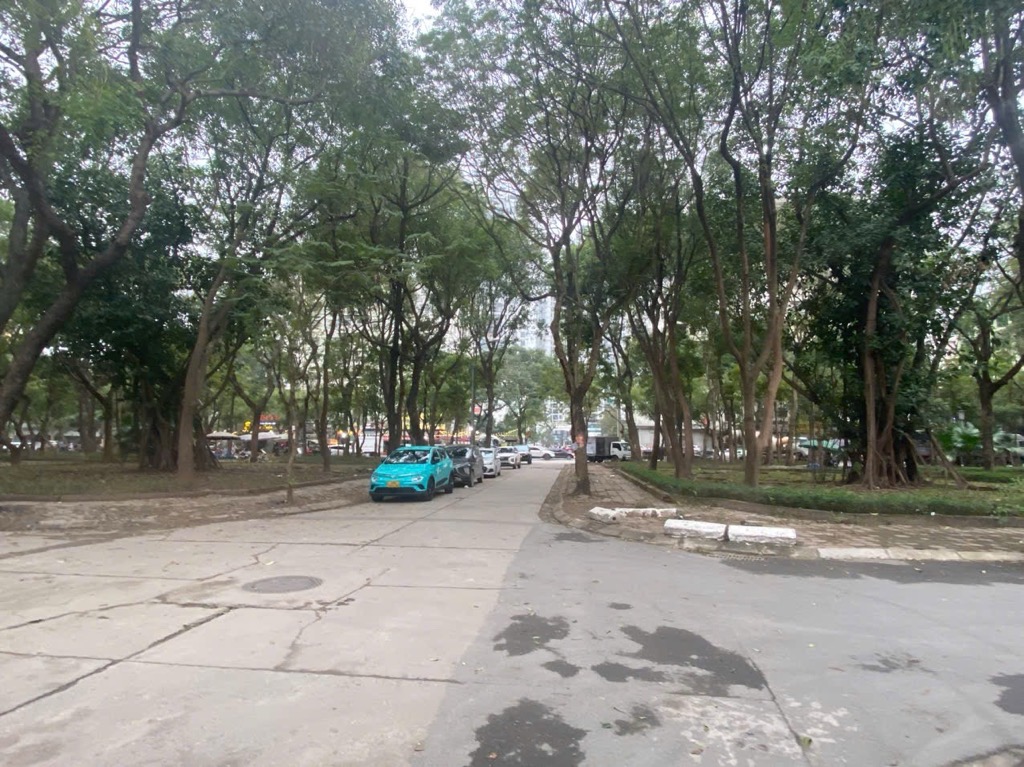 Bán nhà Khu Đô Thị mới Pháp Vân - diện tích 226m2 5 tầng - Biệt thự lô góc - giá 67 tỷ