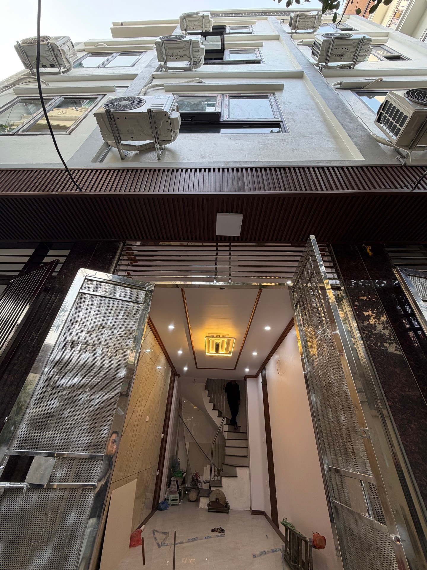 Bán nhà Lĩnh Nam - diện tích 20m2 5 tầng - Nhà mới, 2 mặt thoáng - giá 5 tỷ