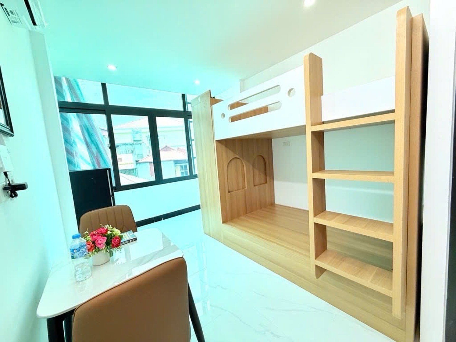 Bán nhà Giải Phóng - diện tích 55m2 6 tầng - thang máy, ô tô tránh - giá 13,95 tỷ