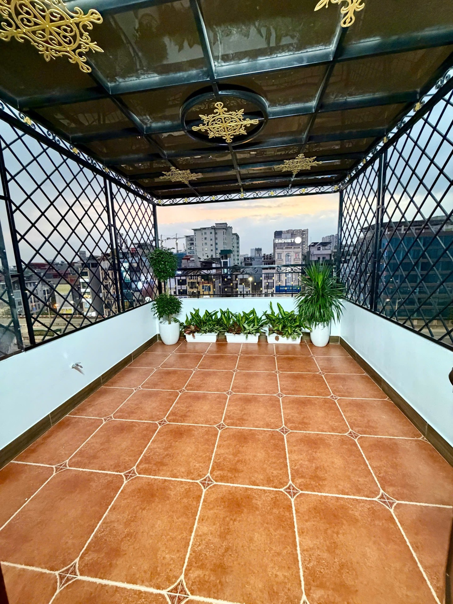 Bán nhà Nguyễn Xiển - diện tích 55m2 8 tầng - Mặt phố kinh doanh - giá 37,9 tỷ