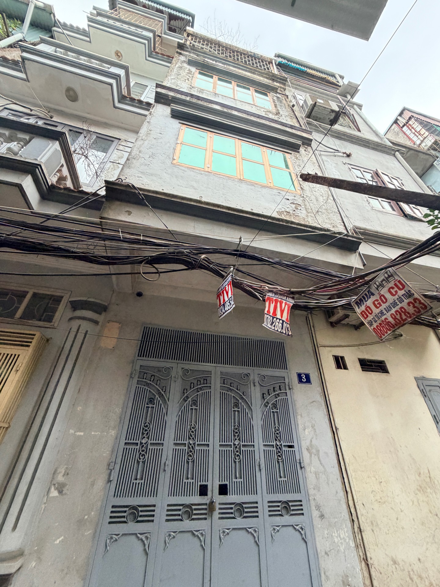Bán nhà Bạch Đằng - diện tích 10m2 4 tầng - Ngõ thông sang phân lô Đầm Trấu - giá 2,8 tỷ