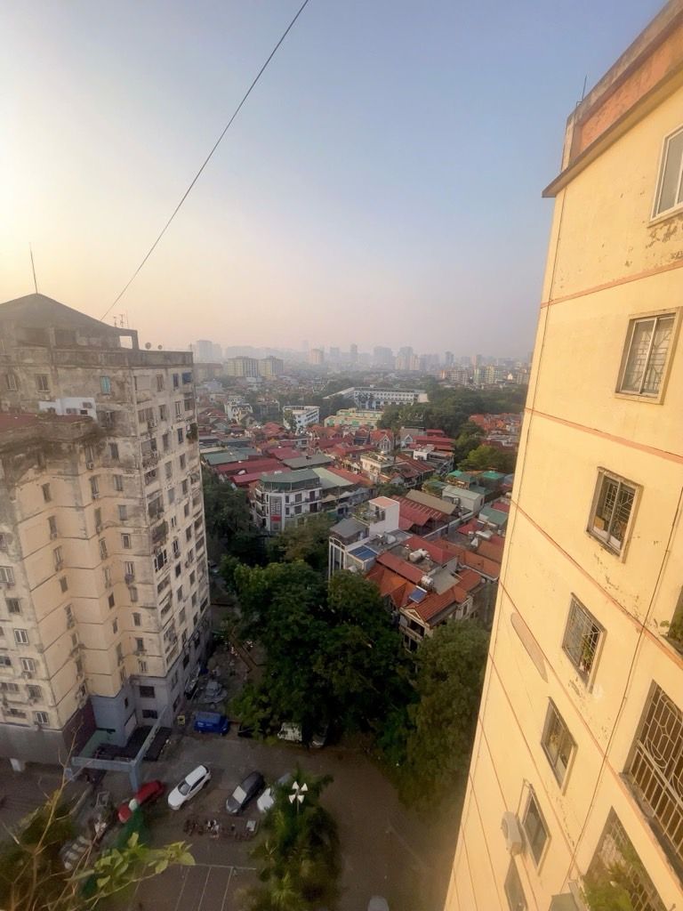 Bán nhà NƠ 14B - diện tích 70m2 14 tầng - Gần chợ - giá 4,8 tỷ