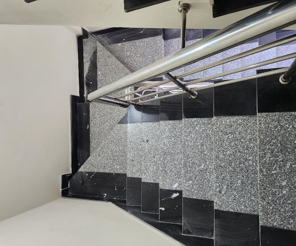 Bán nhà Trần Nguyên Đán - diện tích 91.8m2 5 tầng - Lô góc mặt phố - giá 65 tỷ