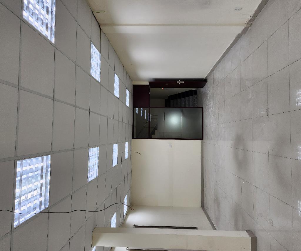 Bán nhà Trần Nguyên Đán - diện tích 91.8m2 5 tầng - Lô góc mặt phố - giá 65 tỷ