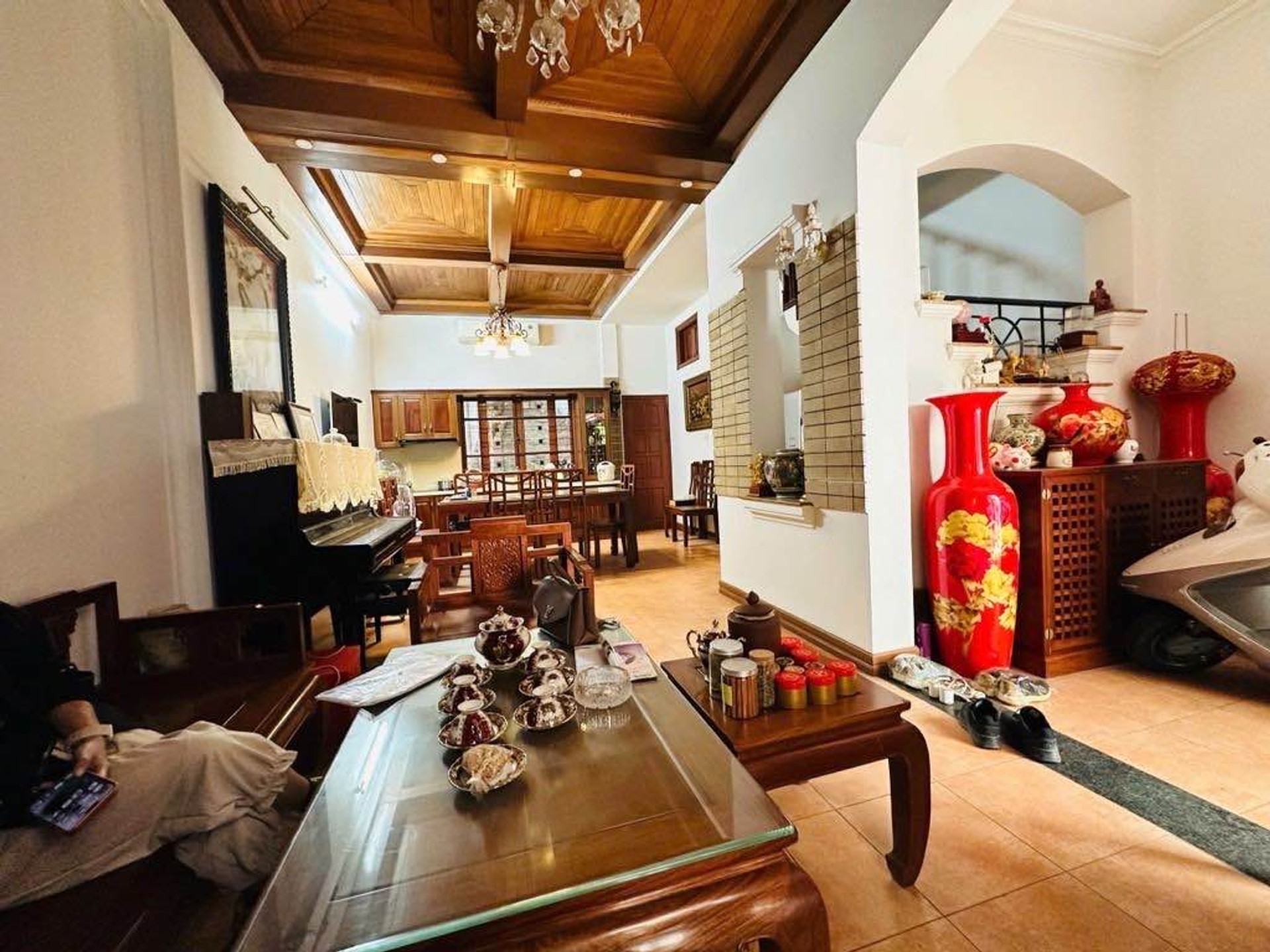 Bán nhà Trần Quý Cáp - diện tích 69m2 5 tầng - Ô TÔ - giá 31 tỷ