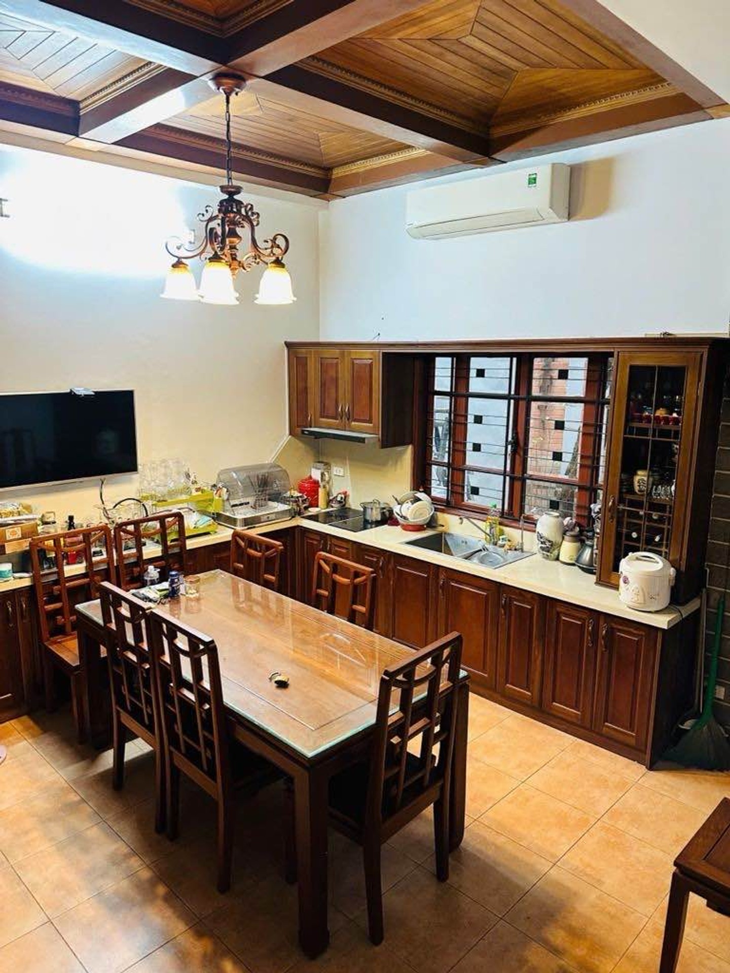 Bán nhà Trần Quý Cáp - diện tích 69m2 5 tầng - Ô TÔ - giá 31 tỷ