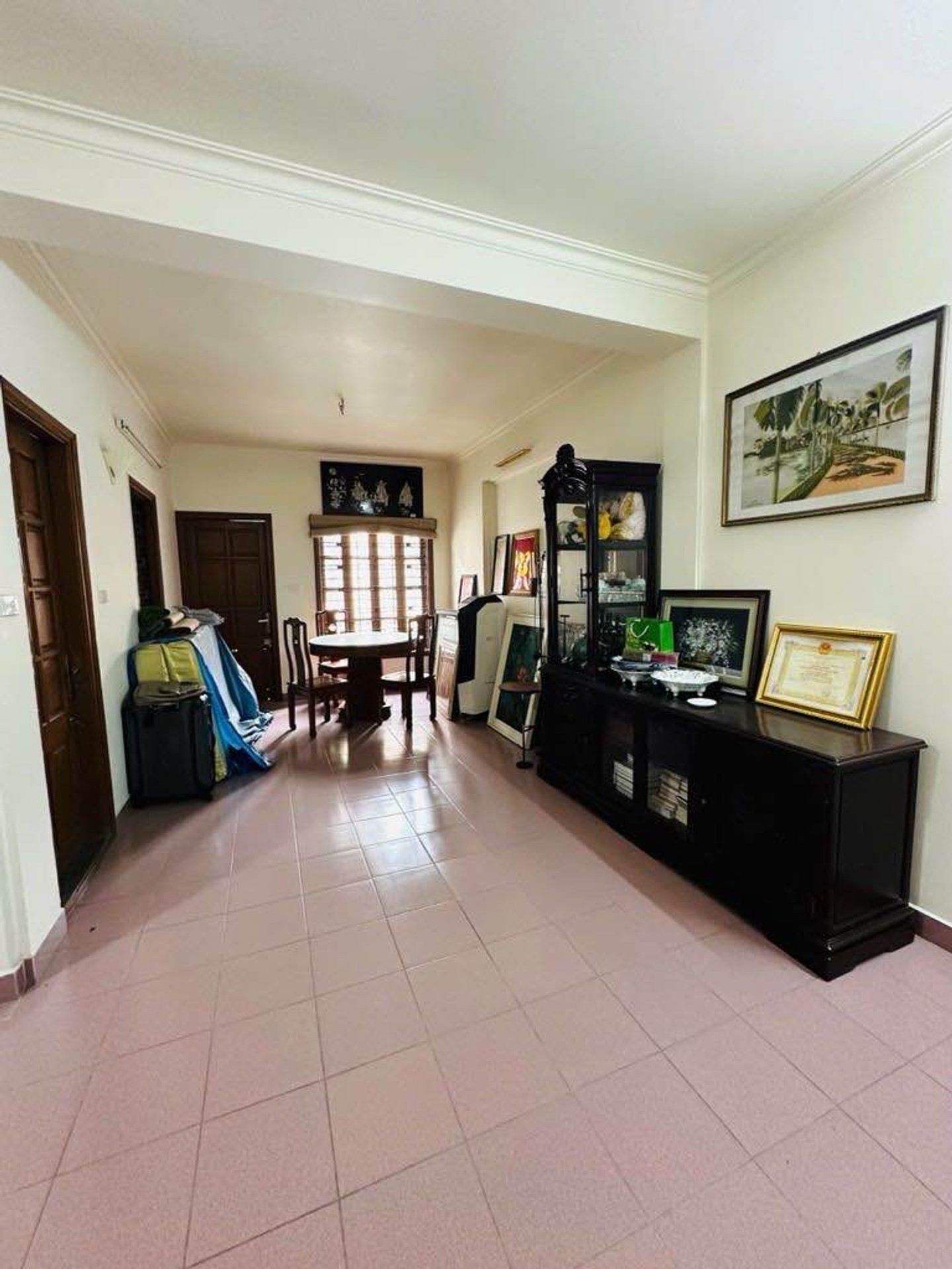 Bán nhà Trần Quý Cáp - diện tích 69m2 5 tầng - Ô TÔ - giá 31 tỷ