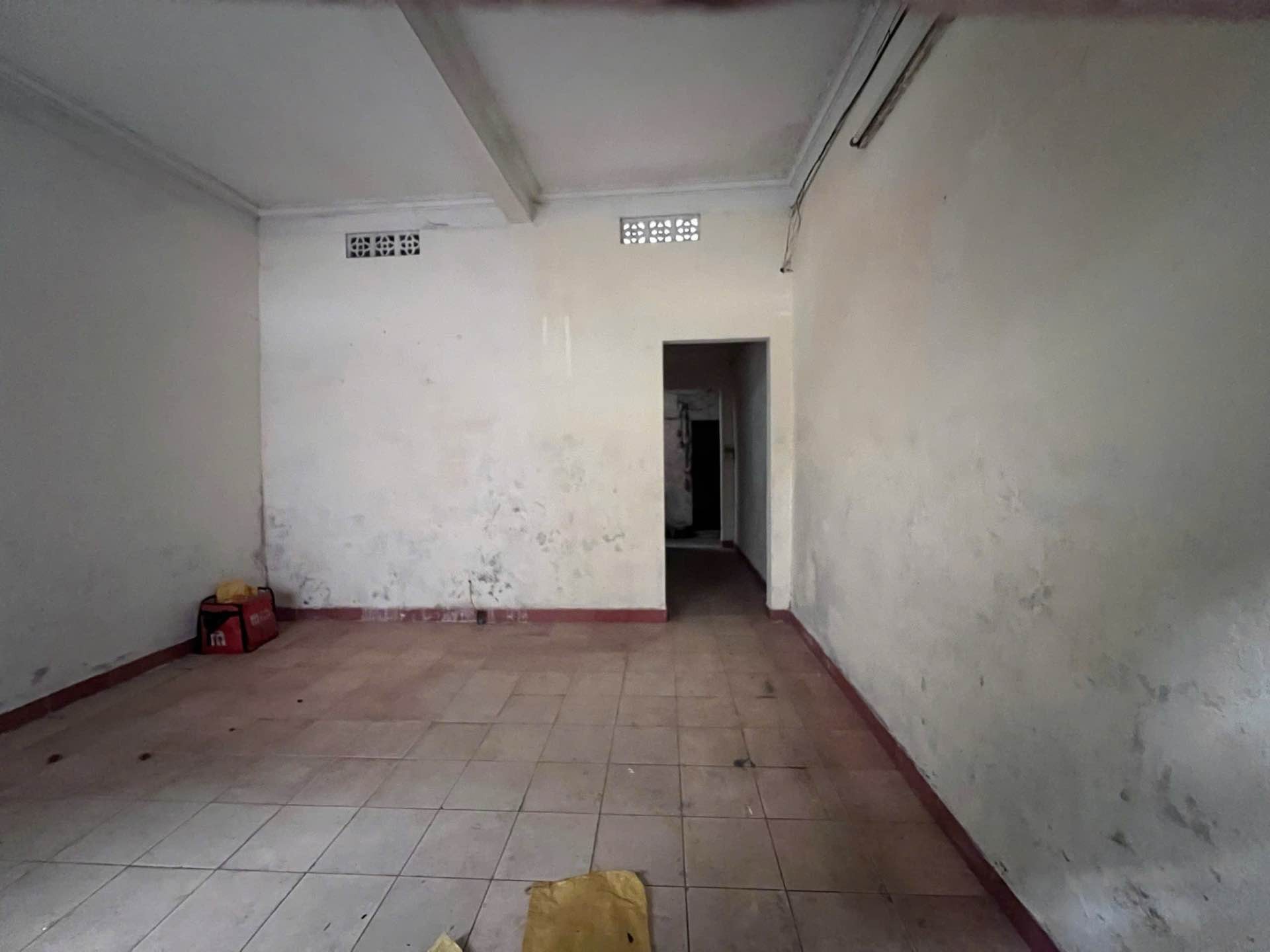 Bán nhà Hai Bà Trưng - diện tích 64m2 2 tầng - Lô góc - giá 16,2 tỷ