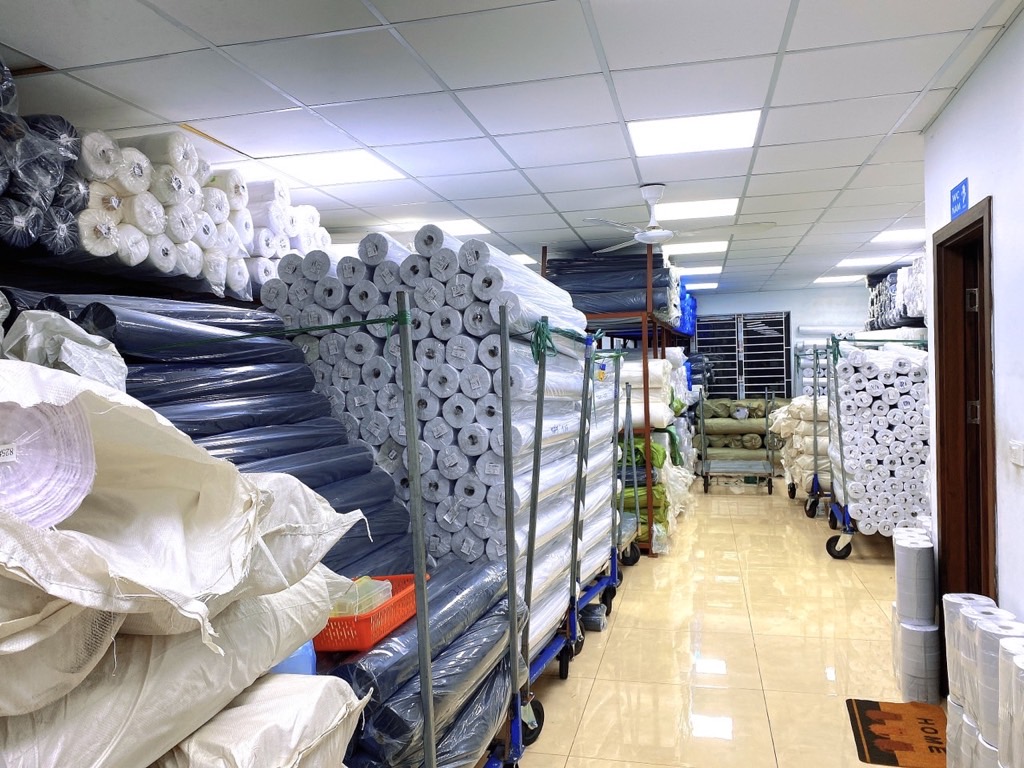 Bán nhà Hồng Hà - diện tích 246m2 6 tầng - Lô góc 2 mặt thoáng - giá 120 tỷ