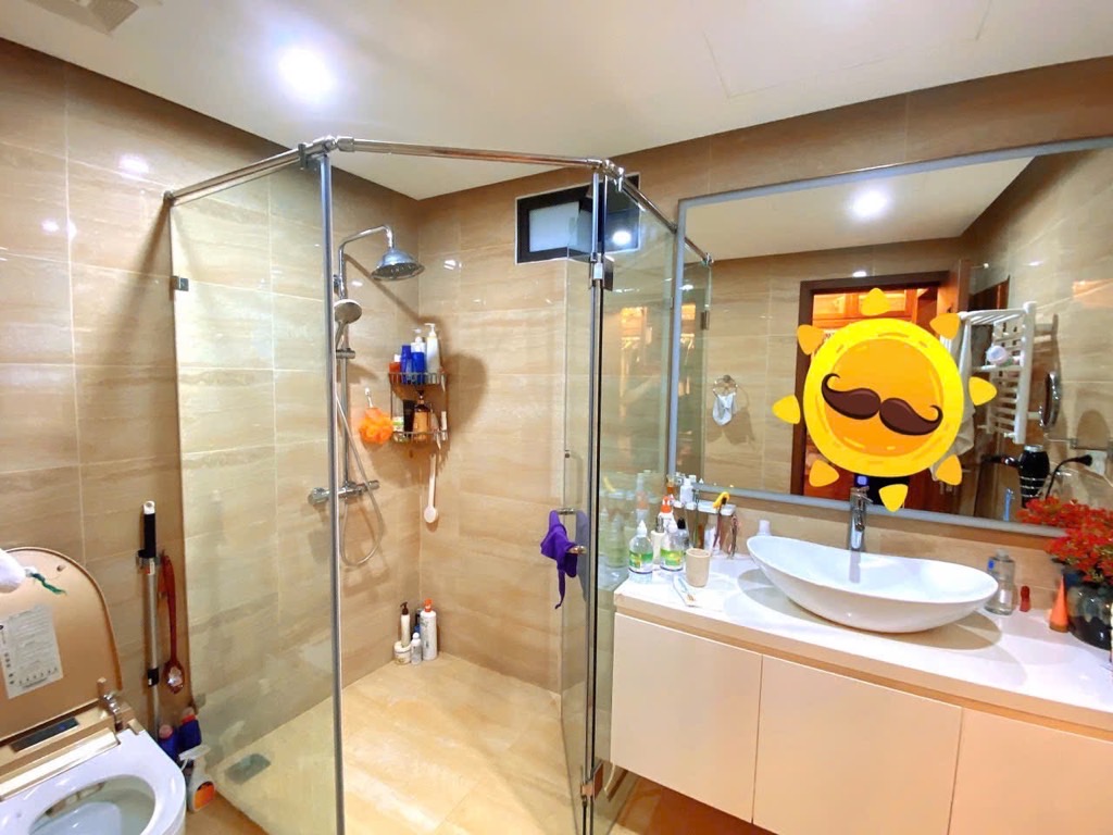 Bán nhà Hồng Hà - diện tích 246m2 6 tầng - Lô góc 2 mặt thoáng - giá 120 tỷ