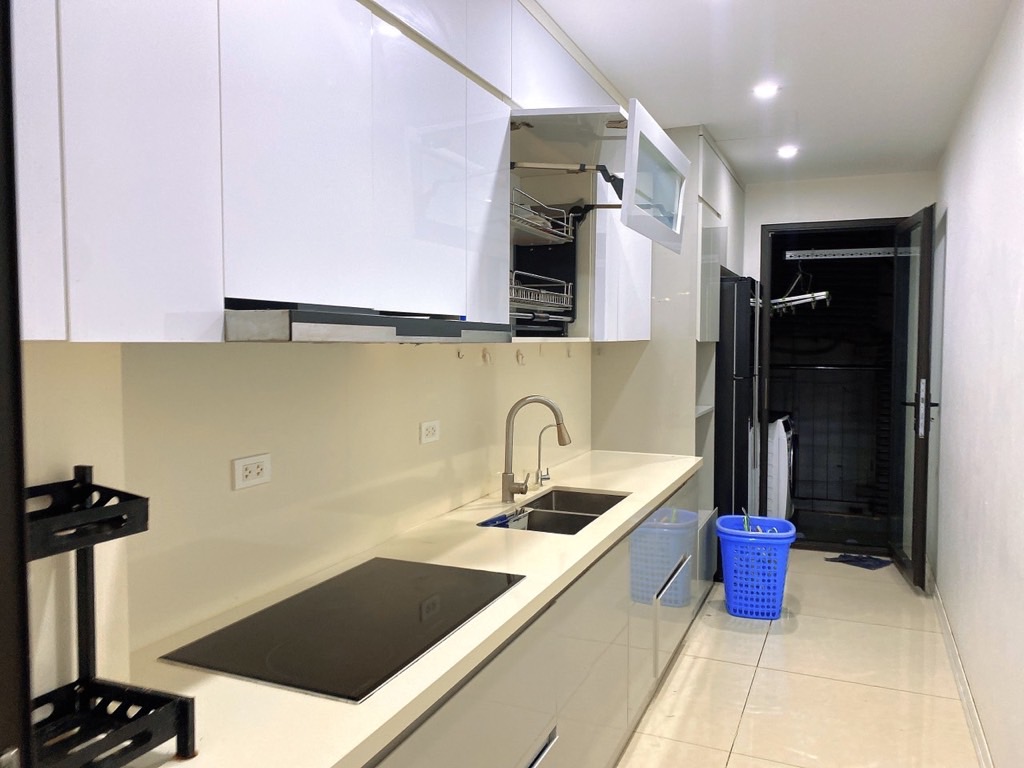 Bán nhà Hồng Hà - diện tích 246m2 6 tầng - Lô góc 2 mặt thoáng - giá 120 tỷ